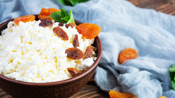 Spuntino proteico con frutta secca e ricotta light